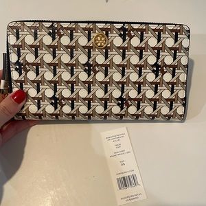Tory Burch Wallet NWT